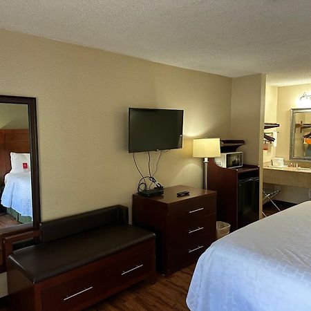 Econo Lodge Huntington Exterior foto