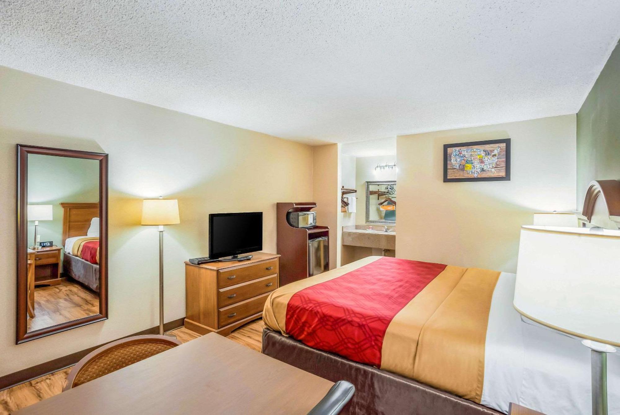 Econo Lodge Huntington Exterior foto