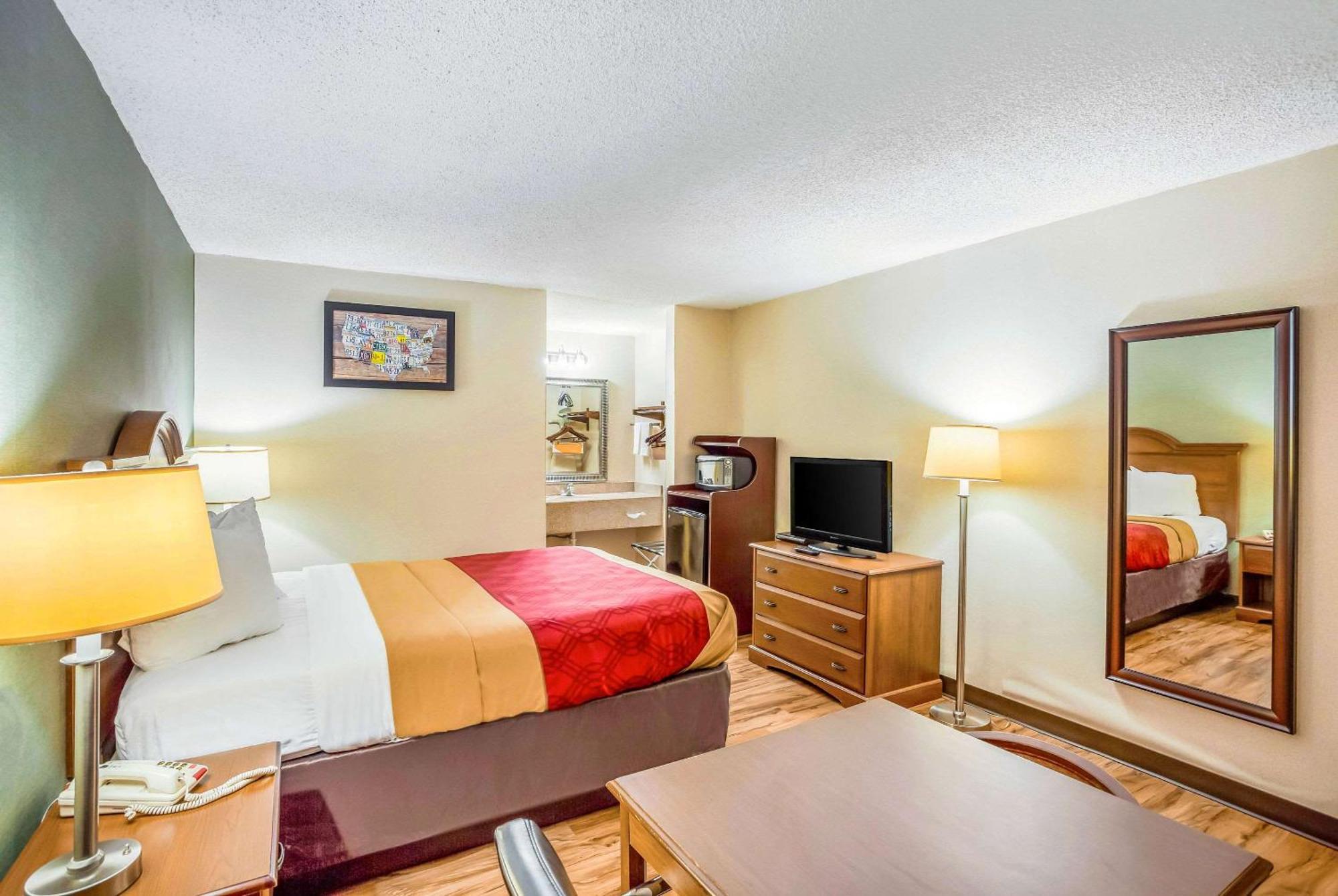 Econo Lodge Huntington Exterior foto
