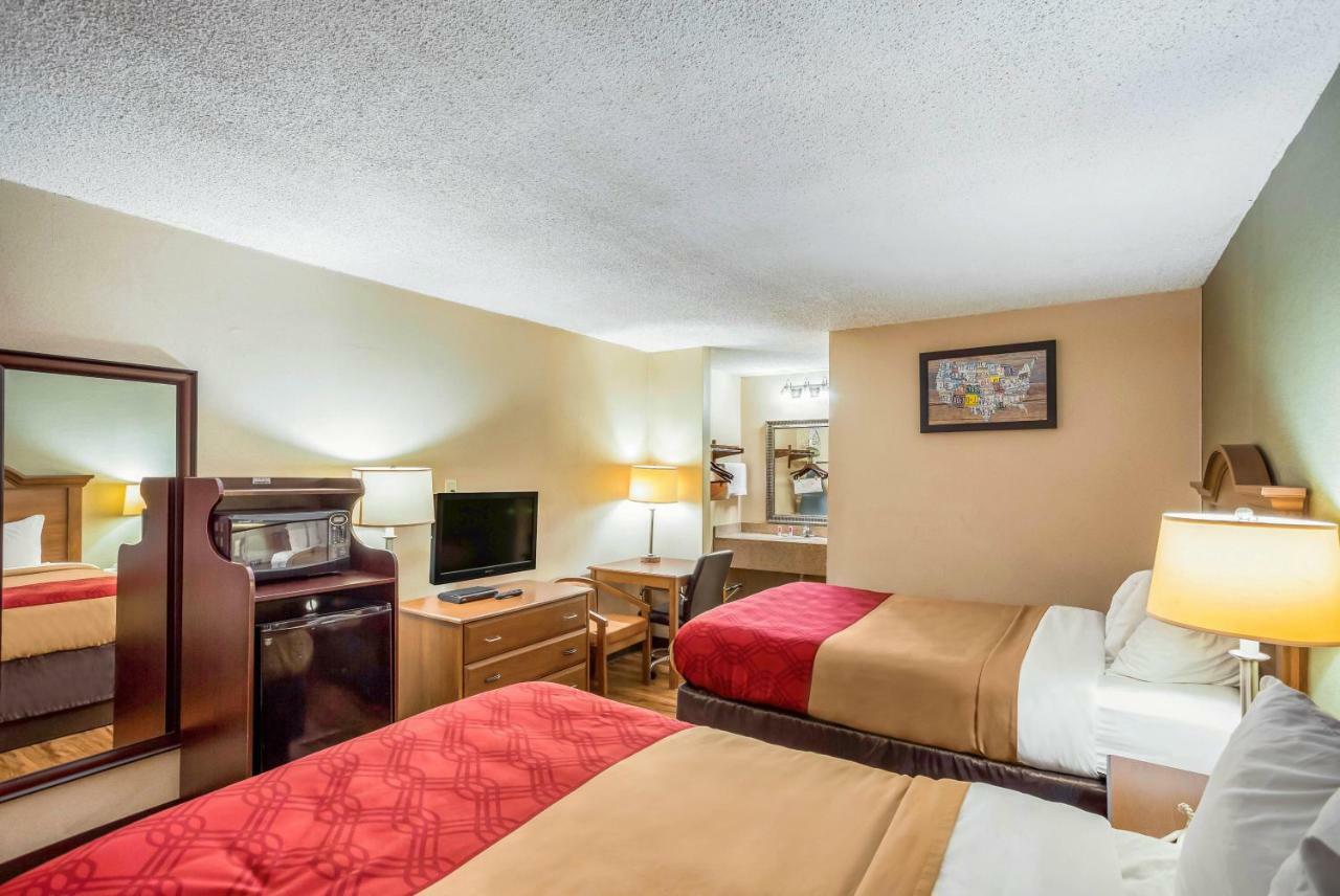Econo Lodge Huntington Exterior foto